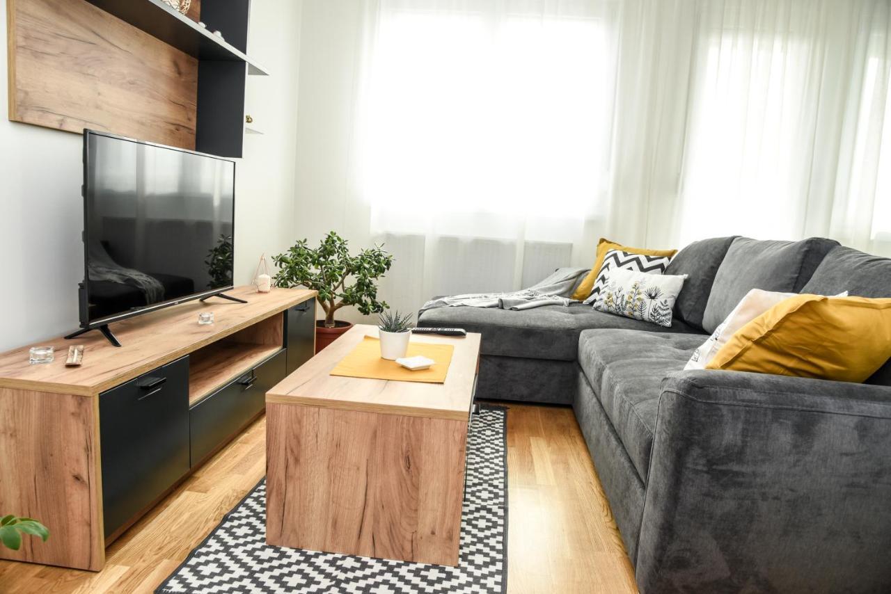 Suncokret Apartmani Loznica Exterior foto